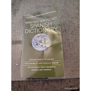 Webster’s New Pocket Spanish Dictionary English/Spanish 2004 Paperback